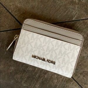 MICHAEL KORS JET SET TRAVEL MD ZA CARD CASE